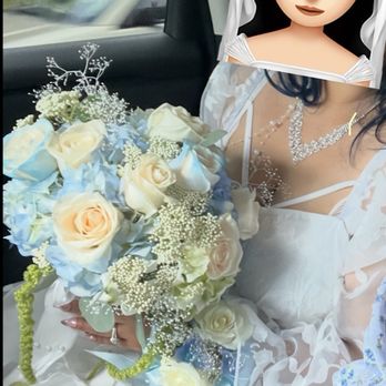 HK Flowers - Bridal bouquet and corsage - Florists Near Me - Winnetka, California HK Flowers - Bridal bouquet and corsage - Florists Near Me - Winnetka, California