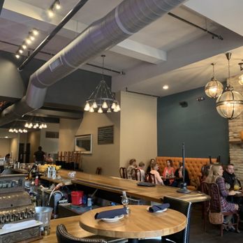 Fig & Barrel - Nice light fixtures and some nice furniture, but zero art/decorative items/food presentation - Whiskey Bars Near Me - York, Pennsylvania