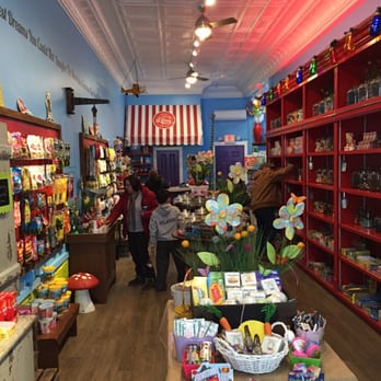 Fizzy Lifting Soda Pop Candy Shop - people shopping - Candy Stores Near Me - Warwick, New York Fizzy Lifting Soda Pop Candy Shop - people shopping - Candy Stores Near Me - Warwick, New York