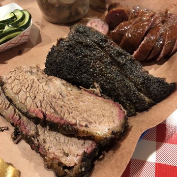 LJ's BBQ - Brisket, sausage, banana pudding and amazing house made pickles! - Barbeque Near Me - Brenham, Texas