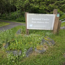 Entering the Baranof Castle trail Entering the Baranof Castle trail