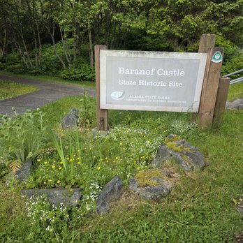 Baranof Castle - Entering the Baranof Castle trail - Landmarks & Historical Buildings Near Me