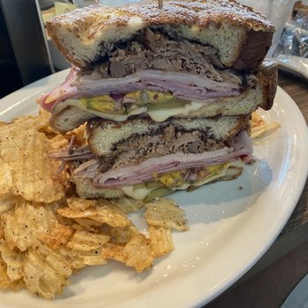 Bistro Cafe - Cuban sandwich and French Toast mashup - Breakfast & Brunch Near Me - Miami, Florida Bistro Cafe - Cuban sandwich and French Toast mashup - Breakfast & Brunch Near Me - Miami, Florida
