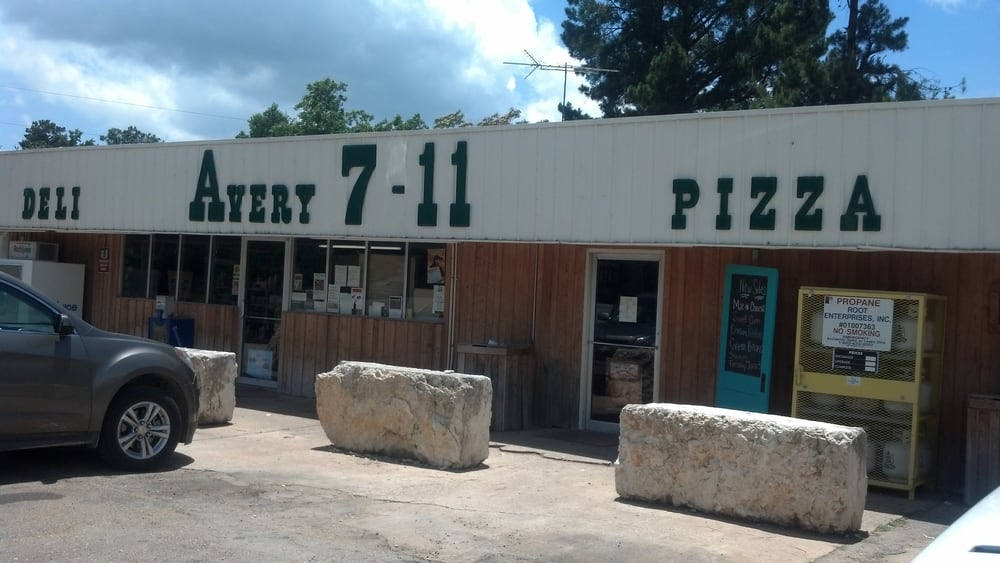 Avery 7-11 Logo