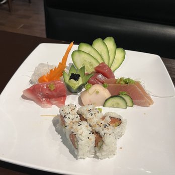 Sushi R91 - Sashimi harmony (-3 pieces eaten) comes with a spicy tuna or California roll option. Red snapper, blue fin tuna, white fish and yellow tail - Sushi Bars Near Me - Corona, California Sushi R91 - Sashimi harmony (-3 pieces eaten) comes with a spicy tuna or California roll option. Red snapper, blue fin tuna, white fish and yellow tail - Sushi Bars Near Me - Corona, California