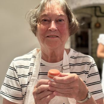 Le Foodist - Aunts who make macarons are the best kind of aunties! - Cooking Schools Near Me - Paris, 75 Le Foodist - Aunts who make macarons are the best kind of aunties! - Cooking Schools Near Me - Paris, 75