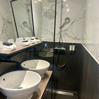 hotel nes - Bathroom - Hotels Near Me - Amsterdam, New Hampshire