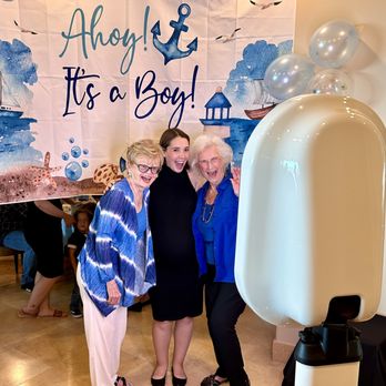 GiGi Photobooth - Photo Booth Rentals Near Me GiGi Photobooth - Photo Booth Rentals Near Me