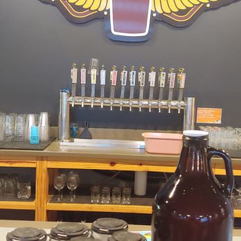 Veterans United Craft Brewery - Picked up a mixed pack for the virtual Yelp event this week. Also purchased a raspberry Hefeweizen growl which I sampled before buying. - Breweries Near Me - Jacksonville, Florida Veterans United Craft Brewery - Picked up a mixed pack for the virtual Yelp event this week. Also purchased a raspberry Hefeweizen growl which I sampled before buying. - Breweries Near Me - Jacksonville, Florida