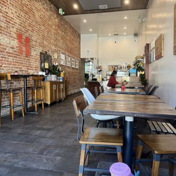 Morning Kitchen - Cute cafe - Waffles Near Me - Los Angeles, California