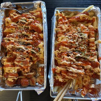 Moo House Cafe - Kimchi Popcorn Chicken & Fries - Cafes Near Me - Spring, Texas