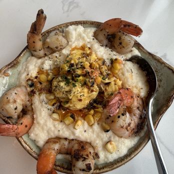 The Great Commoner - Shrimp And grits - Breakfast & Brunch Near Me - Dearborn, Michigan The Great Commoner - Shrimp And grits - Breakfast & Brunch Near Me - Dearborn, Michigan