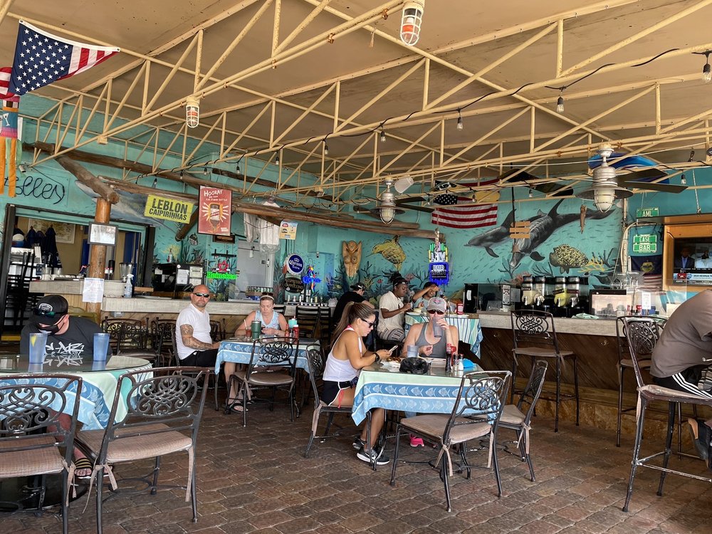 Ocean Alley Restaurant & Beach Bar