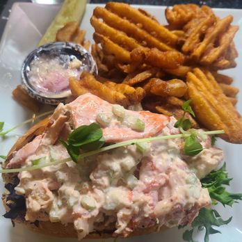 Jerry and the Mermaid - Jerry's Famous Lobster Roll (not great 2 out of 10). Don't get the hype - Seafood Near Me - Riverhead, New York Jerry and the Mermaid - Jerry's Famous Lobster Roll (not great 2 out of 10). Don't get the hype - Seafood Near Me - Riverhead, New York