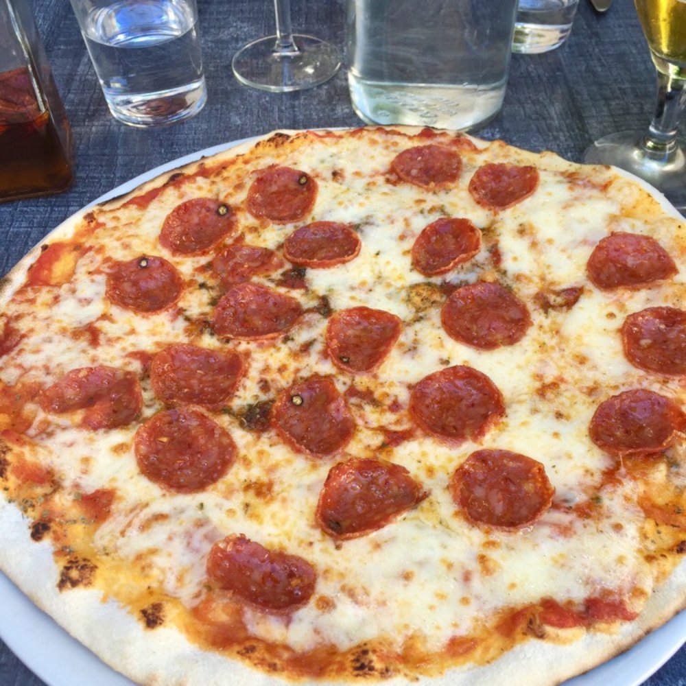 Pizzeria Nonni - The spicy sausage pizza was beyond amazing! - Restaurants Near Me - Lourmarin, 84