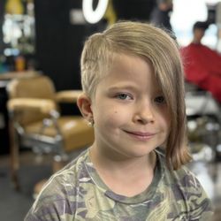 Saucy Cuts - Haircut