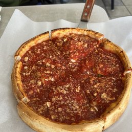 Classic deep dish pizza Classic deep dish pizza