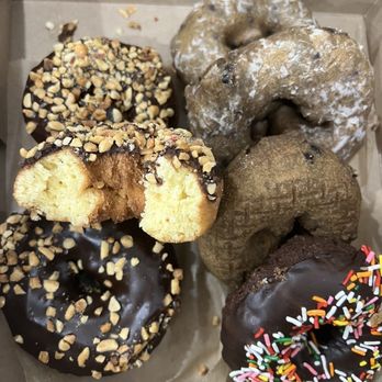 Mag’s Donuts & Bakery - Food - Donuts Near Me - Irvine, California