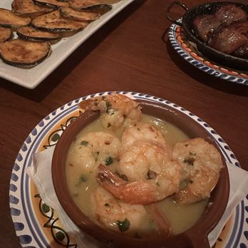 La Tienda Tapas Bar - Shrimp good - Spanish Near Me - Williamsburg, Virginia