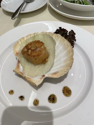 Lei Garden Restaurant (Chijmes) by null