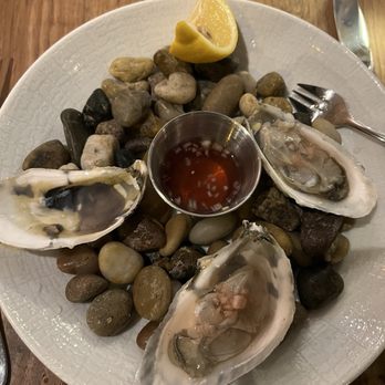 Carpe Vinum 121 - Raw oysters - Salad Near Me - Salisbury, North Carolina Carpe Vinum 121 - Raw oysters - Salad Near Me - Salisbury, North Carolina