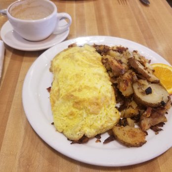 Tangerine Restaurant - Build your own omelet with potatoes, good! - Breakfast & Brunch Near Me - Boulder, Colorado Tangerine Restaurant - Build your own omelet with potatoes, good! - Breakfast & Brunch Near Me - Boulder, Colorado