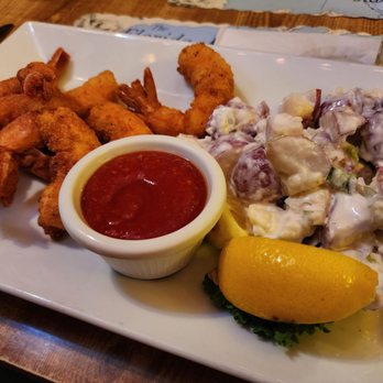 The Fish House - Fried shrimps with homemade potato salad. - Seafood Near Me - Key Largo, Florida The Fish House - Fried shrimps with homemade potato salad. - Seafood Near Me - Key Largo, Florida