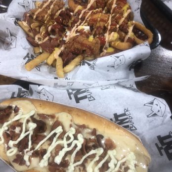 Tnt burger - Rock N Fries & Madness Hot Dog - Food Trucks Near Me - Tampa, Florida Tnt burger - Rock N Fries & Madness Hot Dog - Food Trucks Near Me - Tampa, Florida