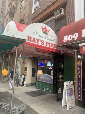 FAMOUS ORIGINAL RAY’S PIZZA - Updated November 2024 - 49 Photos & 101