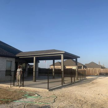Lonestar Backyards & Buildings - a man standing in a covered area - Mobile Home Dealers Near Me - Red Oak, Texas Lonestar Backyards & Buildings - a man standing in a covered area - Mobile Home Dealers Near Me - Red Oak, Texas