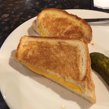 Pompton Queen Diner - Diners Near Me - Pompton Plains, New Jersey