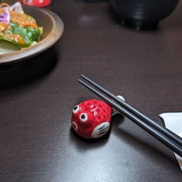 Pufferfish chopstick rest