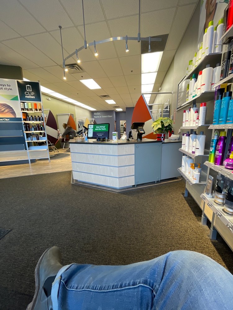 GREAT CLIPS Updated October 2024 405 W Burnsville Pkwy, Burnsville
