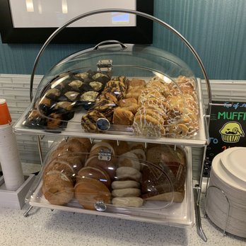 Hampton Inn Monterey - Breakfast sweets - Hotels Near Me - Monterey, California Hampton Inn Monterey - Breakfast sweets - Hotels Near Me - Monterey, California