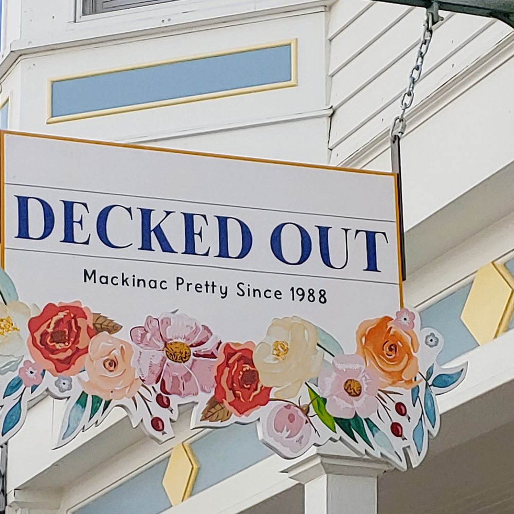 Decked Out - Women's Clothing Near Me - Mackinac Island, Michigan