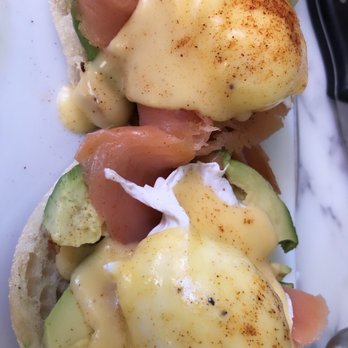 Blue Daisy - Smoked Salmon Benedict + avocado - Creperies Near Me - Santa Monica, California