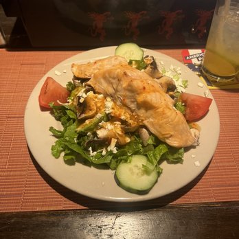 Keats Bar - Broiled Salmon and Avocado Salad - American Near Me - New York, New York