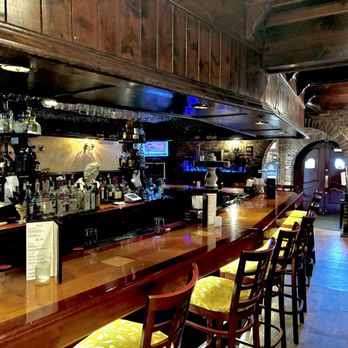 Absolutely Mario - Inside dining area - Italian Near Me - Farmingdale, New York Absolutely Mario - Inside dining area - Italian Near Me - Farmingdale, New York
