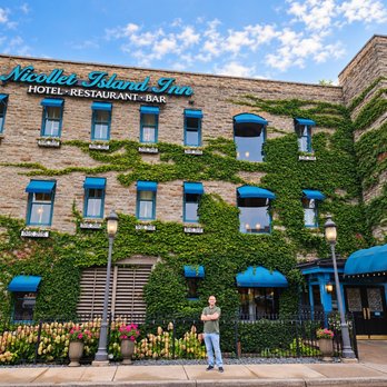 Nicollet Island - Outside - Hotels Near Me - Minneapolis, Minnesota Nicollet Island - Outside - Hotels Near Me - Minneapolis, Minnesota