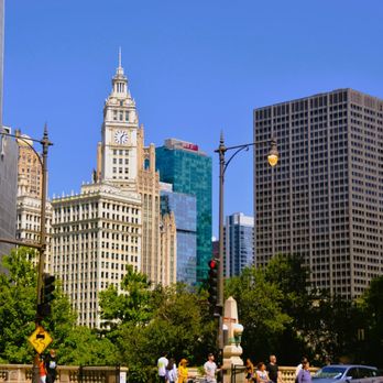 Chicago Riverwalk - Landmarks & Historical Buildings Near Me - Chicago, Illinois