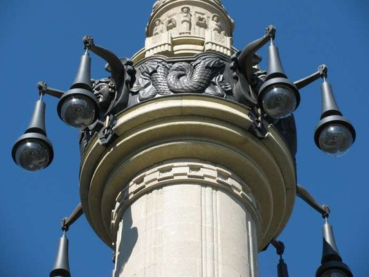 Charlottenburger Tor by null