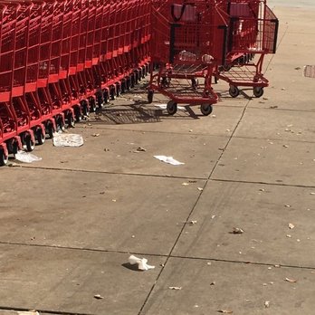 H Mart - Austin - Exterior - Grocery Near Me - Austin, Texas