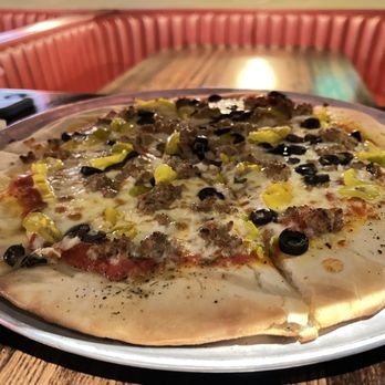 Bud’s Pizza & Beer - Gluten free sausage banana pepper and black olive - Pizza Near Me - St. Louis, Missouri