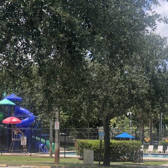 Betty Booth Robert Park - Pool - Parks Near Me - Davie, Florida
