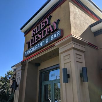 Ruby Tuesday - Ruby Tuesday - Burgers Near Me - Charleston, South Carolina