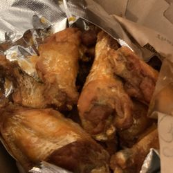 Mark's Pizzeria - Mild wings