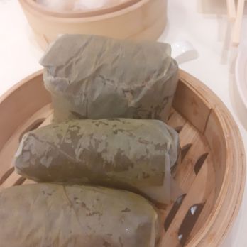 Yue Restaurant - Glutinous rice wraps - Seafood Near Me - Richmond, British Columbia