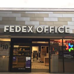 FedEx Office Ship Center - Storefront.