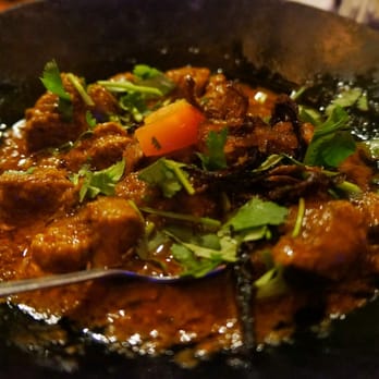 Tayyabs - CHICKEN TIKKA MASALA - Indian Near Me - London, XGL Tayyabs - CHICKEN TIKKA MASALA - Indian Near Me - London, XGL