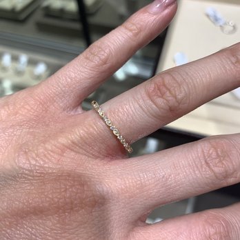 Oscar's Design Jewelry - Dainty band ! - Jewelry Near Me - Los Angeles, California Oscar's Design Jewelry - Dainty band ! - Jewelry Near Me - Los Angeles, California